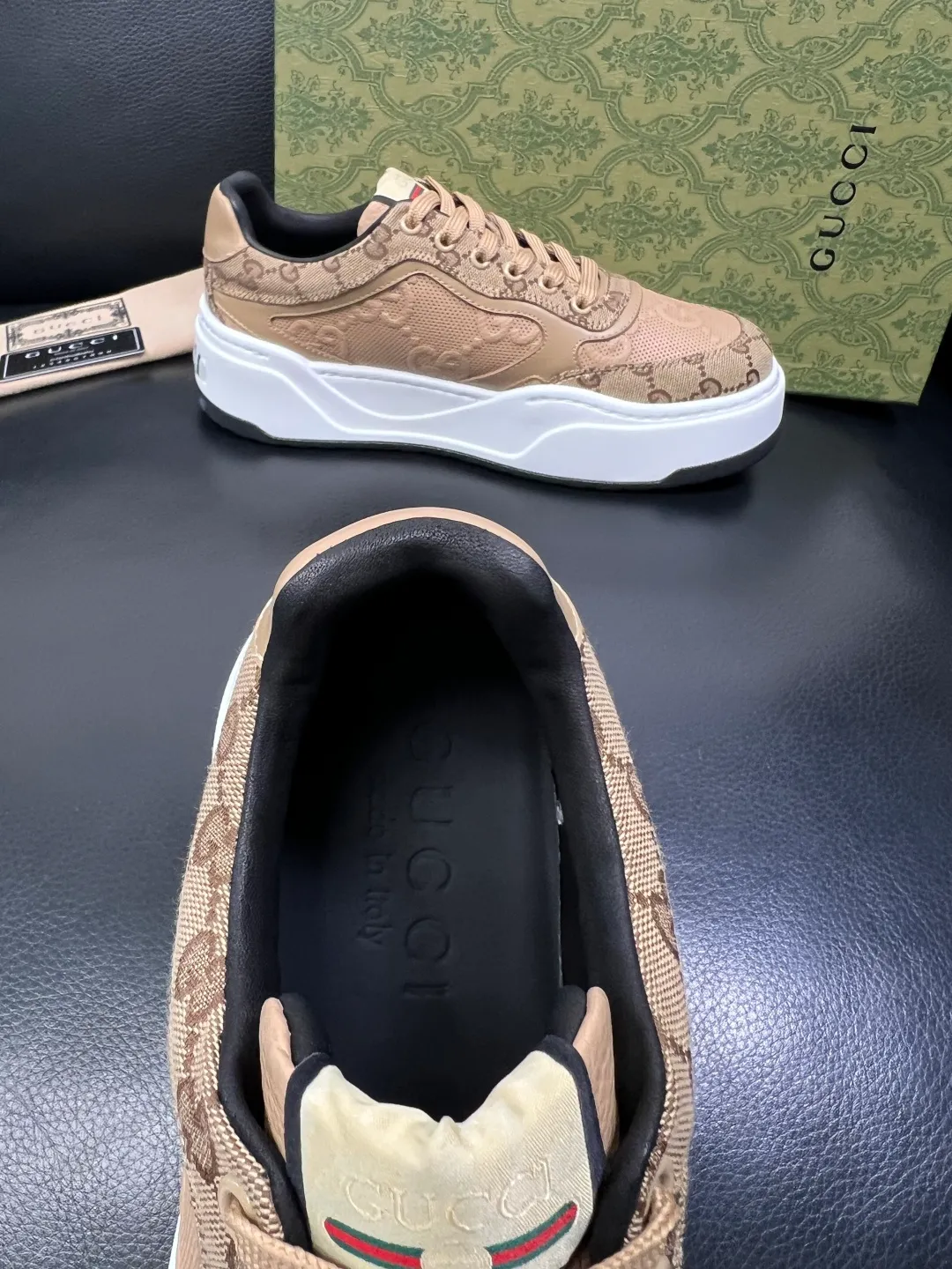 Men's shoes 💰840 Gucci high quality top crafts Gucci counter new original factory configuration, imported cowhide fabric from Italy, imported cowhide lining, breathable and comfortable, sole: original factory special supply original sole super comfortable, original factory and single goods, welcome to compare, code number 38-44 (customized 45 46)